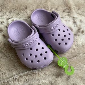 NWT Toddler Crocs, Size 5